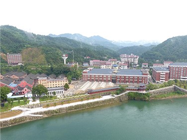 沿江風(fēng)光帶、資江漁晚